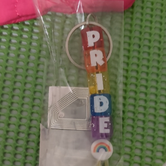 Gold pride keychains/ coin purse Bundle New - Picture 4 of 5